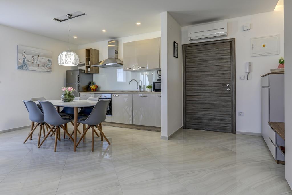 Apartments Lapis Премантура Екстериор снимка
