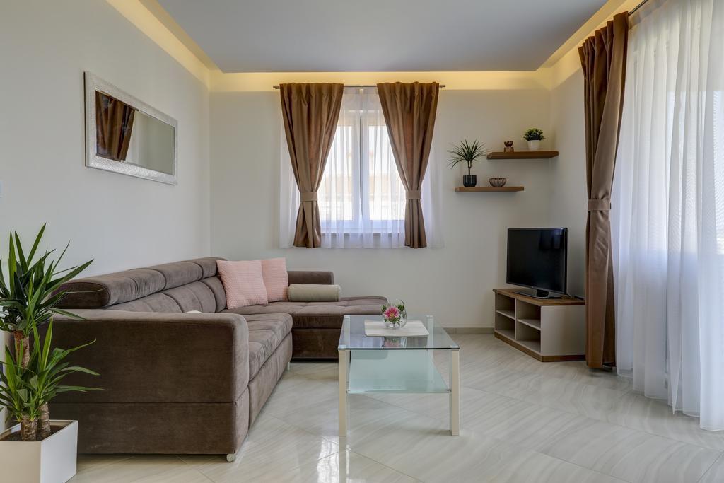 Apartments Lapis Премантура Екстериор снимка