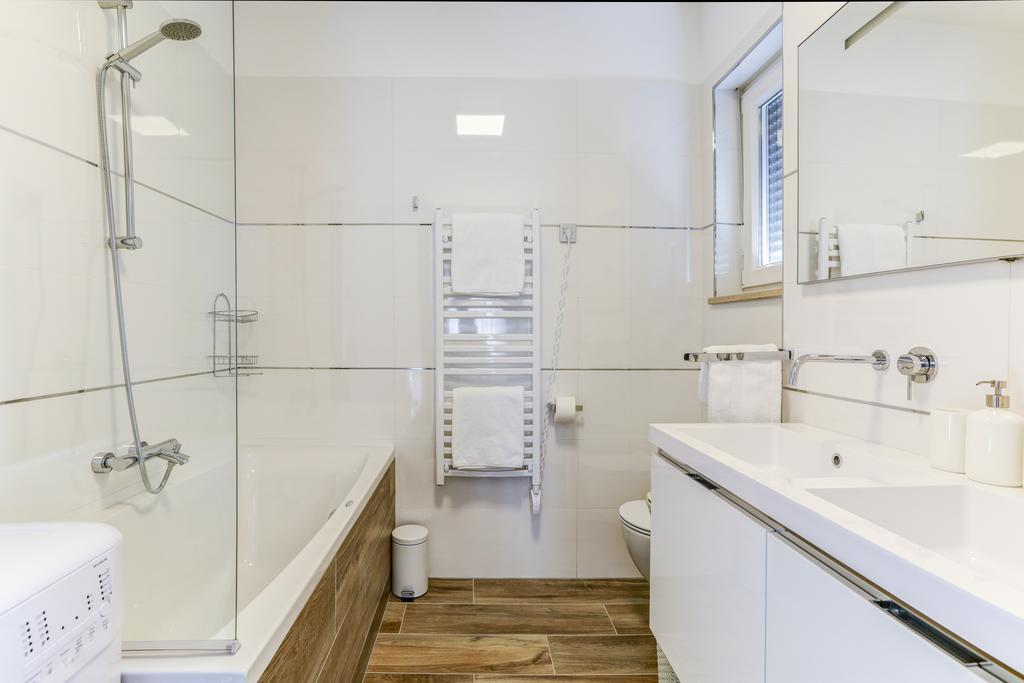 Apartments Lapis Премантура Екстериор снимка